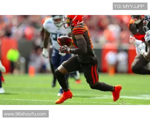 足球球星选择高帮与低帮鞋的优劣对比及对比赛表现的影响分析